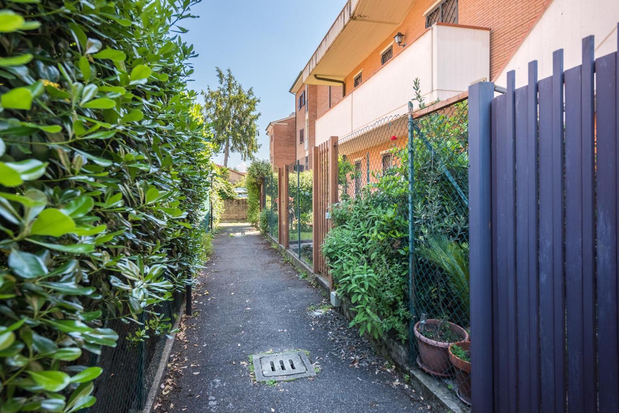 Travelershome Ciampino Suite Extérieur photo