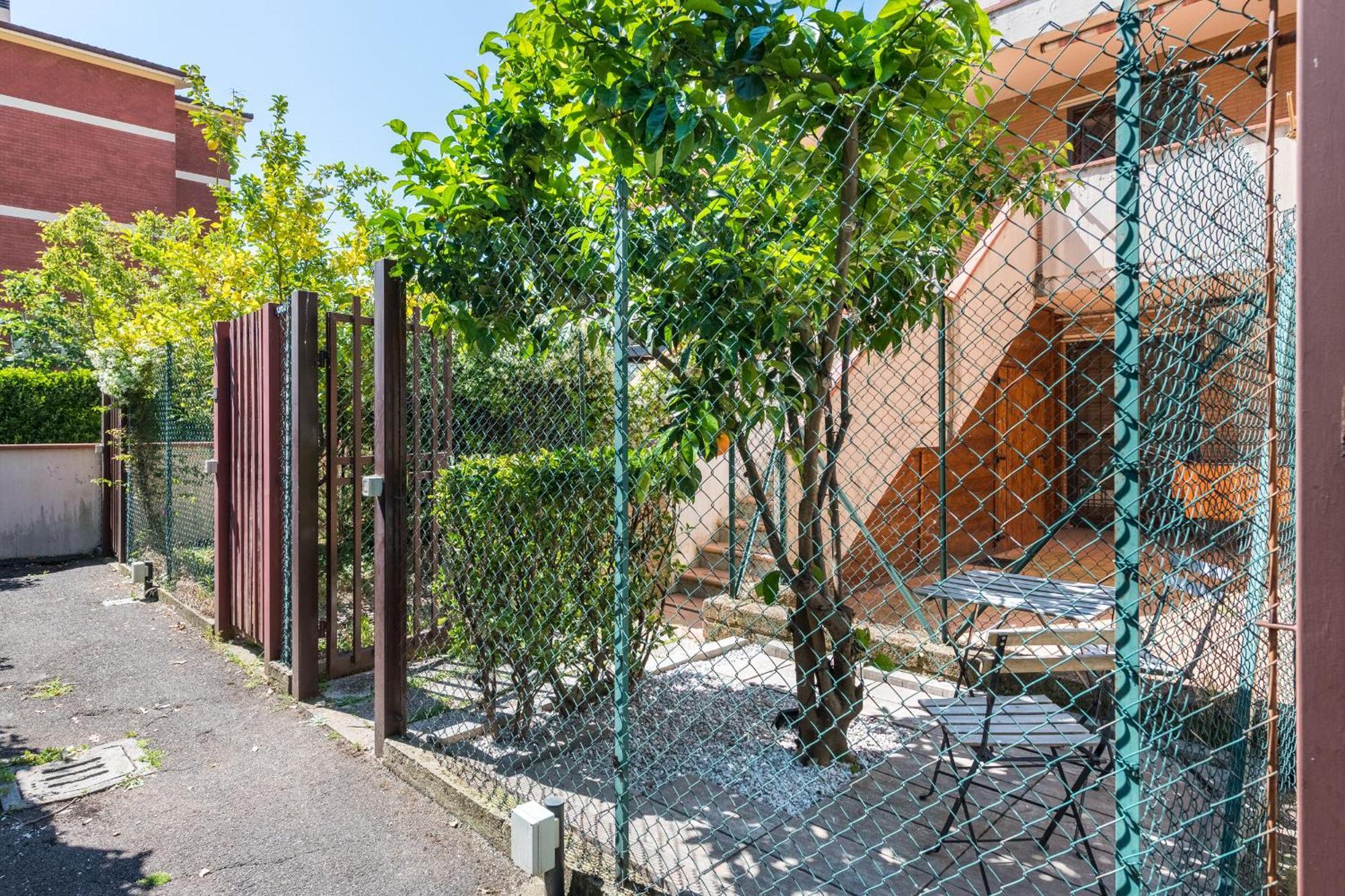 Travelershome Ciampino Suite Extérieur photo