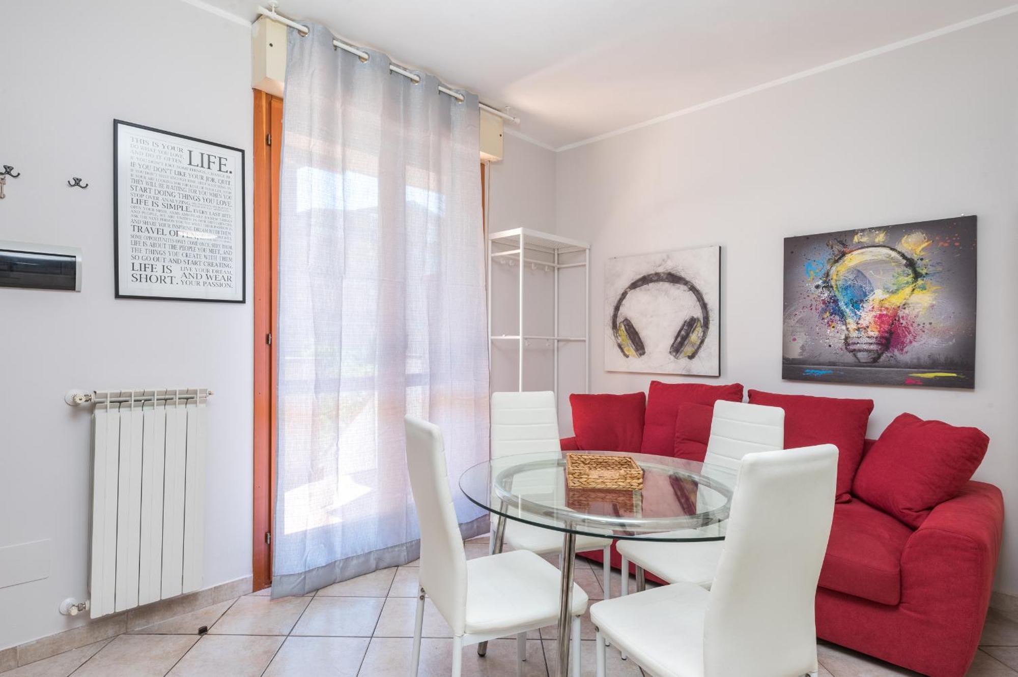 Travelershome Ciampino Suite Extérieur photo