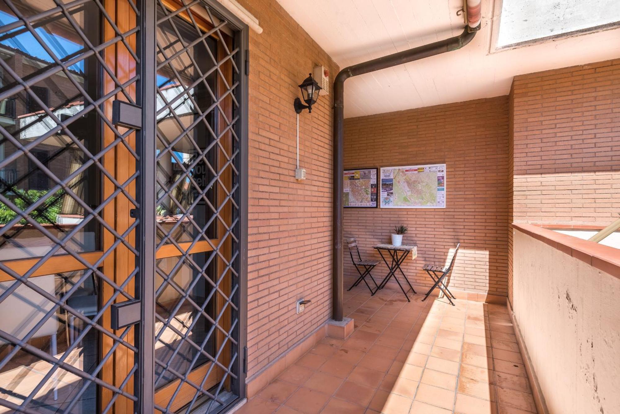 Travelershome Ciampino Suite Extérieur photo
